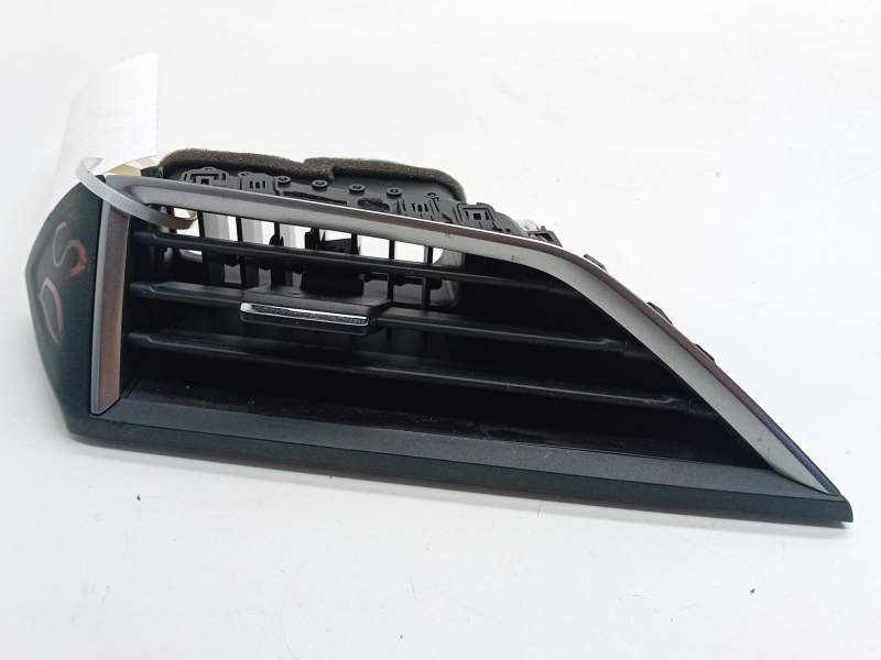 Recambio de aireador derecho para subaru xv (gt, g24) 2.0 i awd (gt7) referencia OEM IAM 66110FL020  
