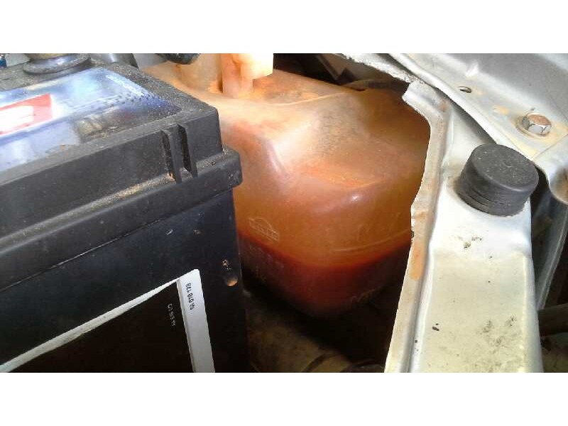 nissan micra (k11) del año 2000