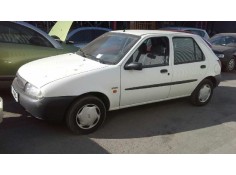 ford fiesta berlina del año 1996