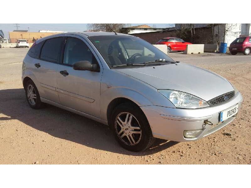 ford focus berlina (cak) del año 2004