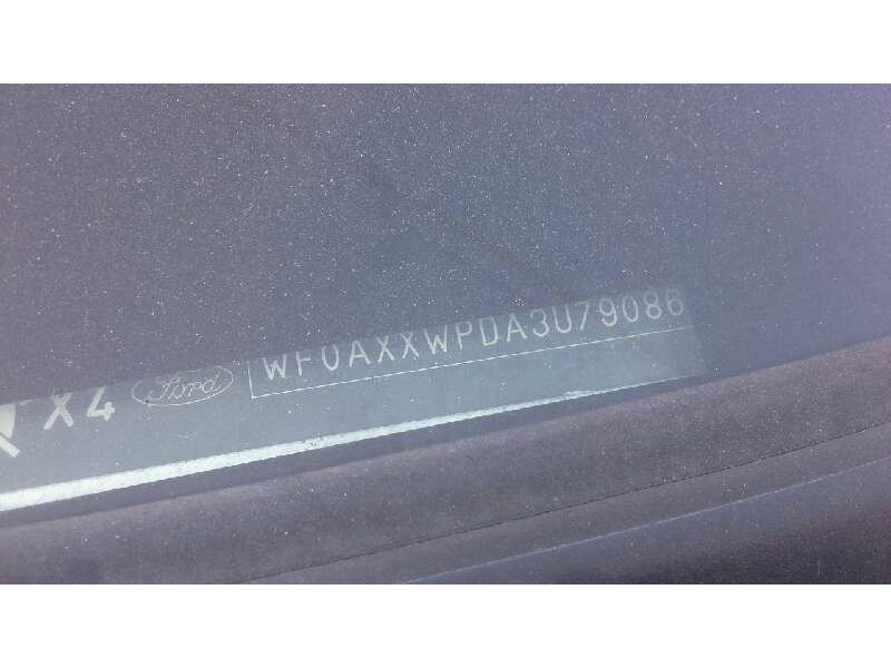 ford focus berlina (cak) del año 2004