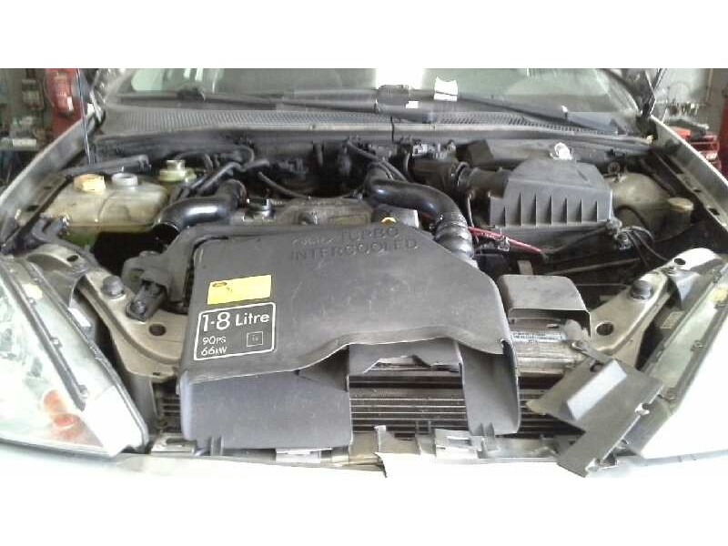 ford focus berlina (cak) del año 2004