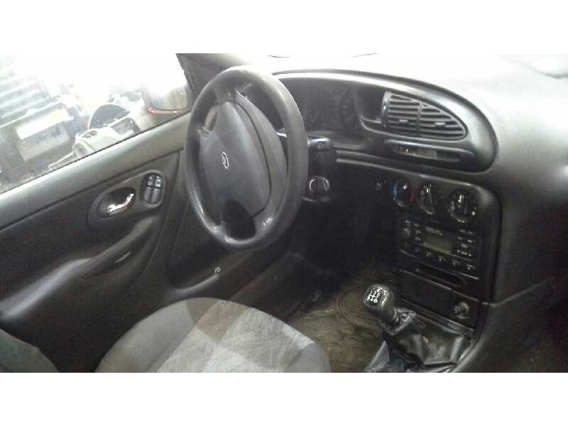 ford mondeo berlina (gd) del año 1999