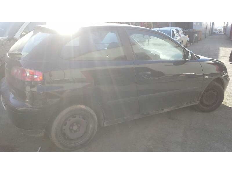 seat ibiza (6l1) del año 2003
