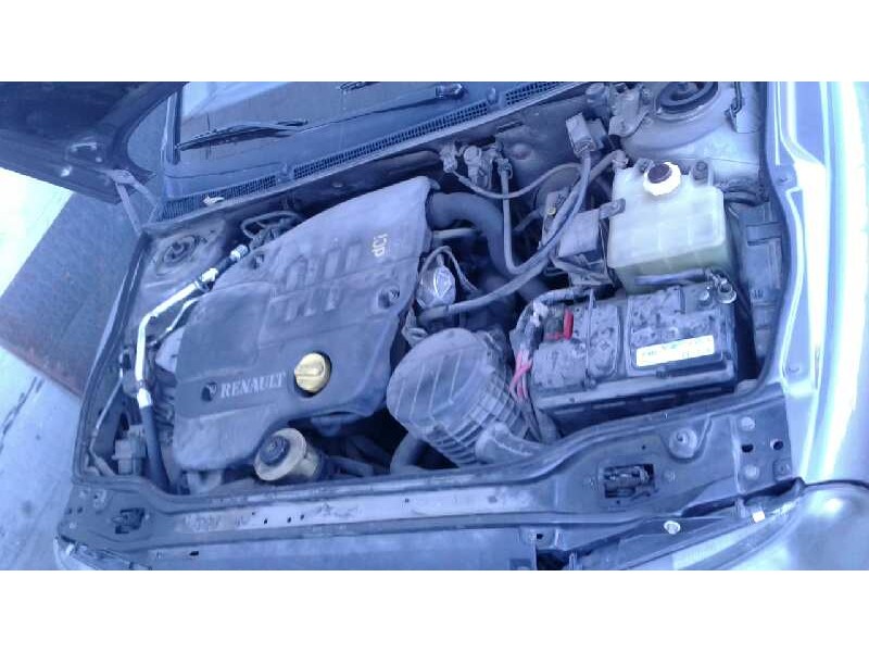 renault laguna (b56) del año 2000