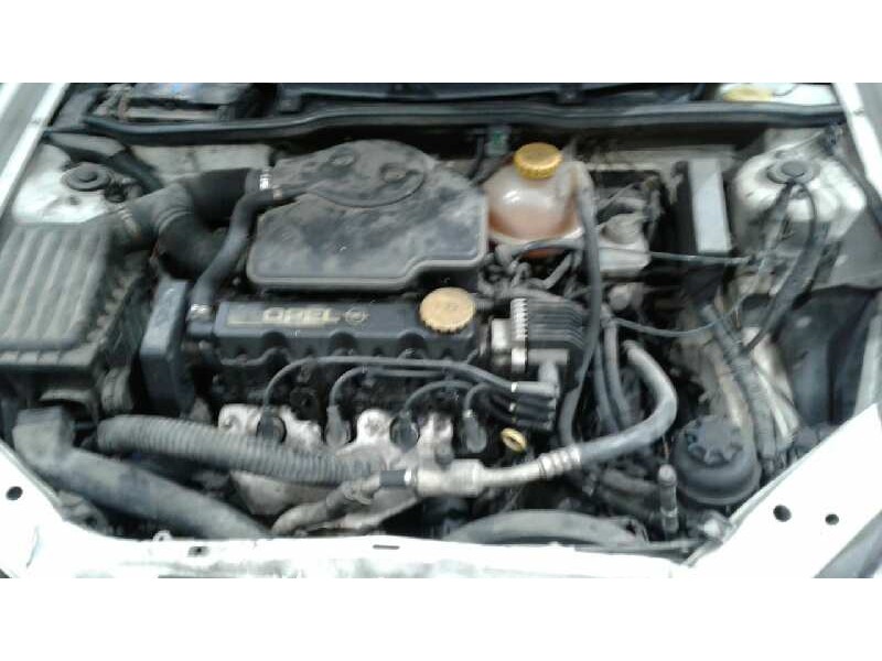 opel corsa b del año 1998