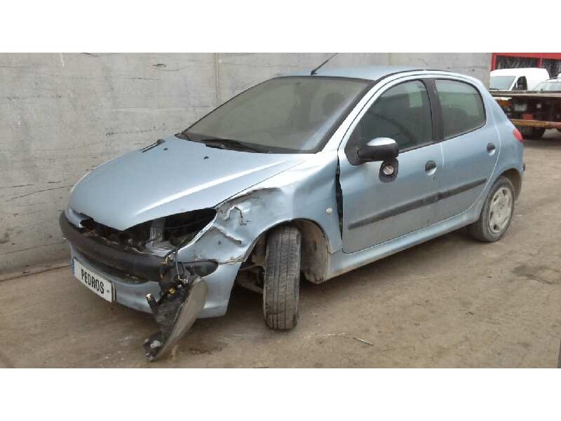peugeot 206 berlina del año 2002