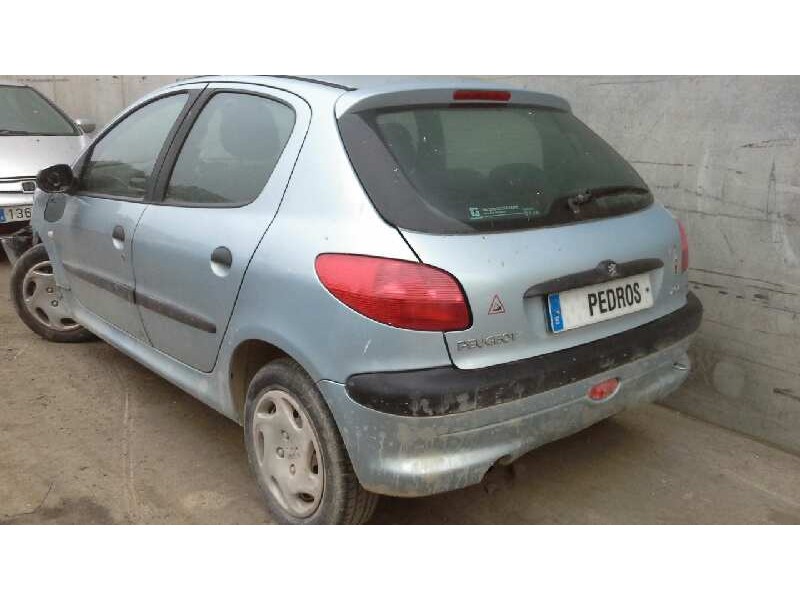 peugeot 206 berlina del año 2002