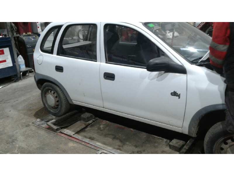 opel corsa b del año 1994