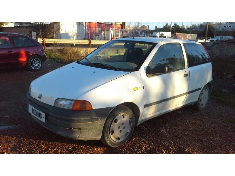 fiat punto berlina (176) del año 1997