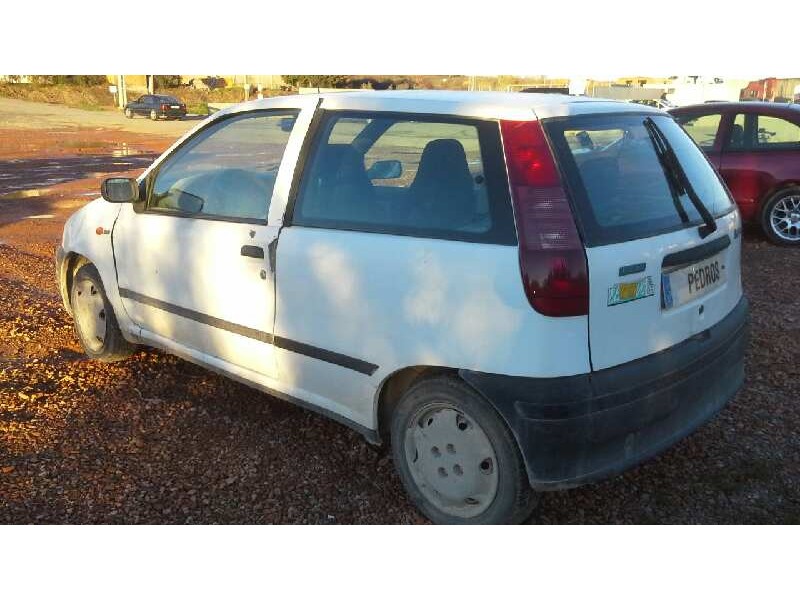 fiat punto berlina (176) del año 1997