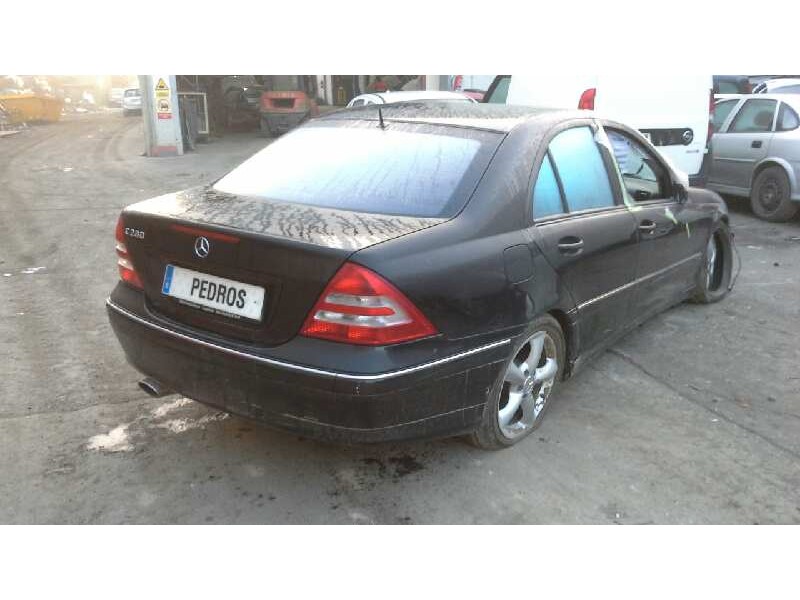 mercedes clase c (w203) berlina del año 2005