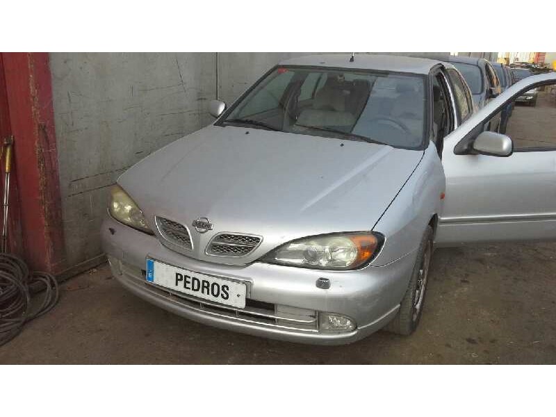 nissan primera berlina (p11) del año 2001