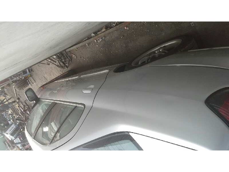 nissan primera berlina (p11) del año 2001