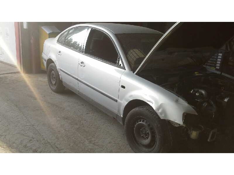 volkswagen passat berlina (3b2) del año 2000