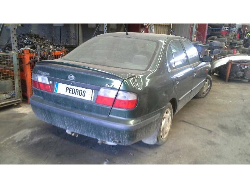 nissan primera berlina (p11) del año 1996