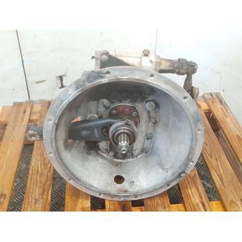 Recambio de caja cambios para nissan l-35 l-35.08 referencia OEM IAM 63011014  