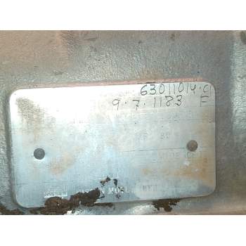 Recambio de caja cambios para nissan l-35 l-35.08 referencia OEM IAM 63011014  