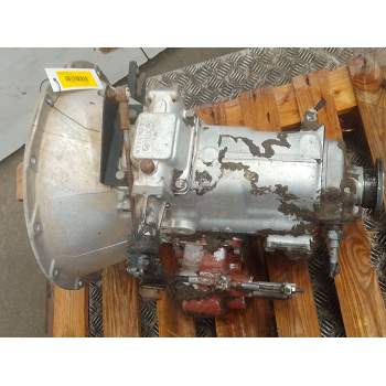 Recambio de caja cambios para nissan l-35 l-35.08 referencia OEM IAM 63011014  