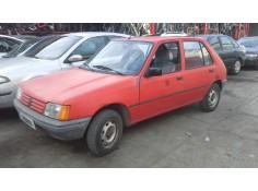 peugeot 205 berlina del año 1987