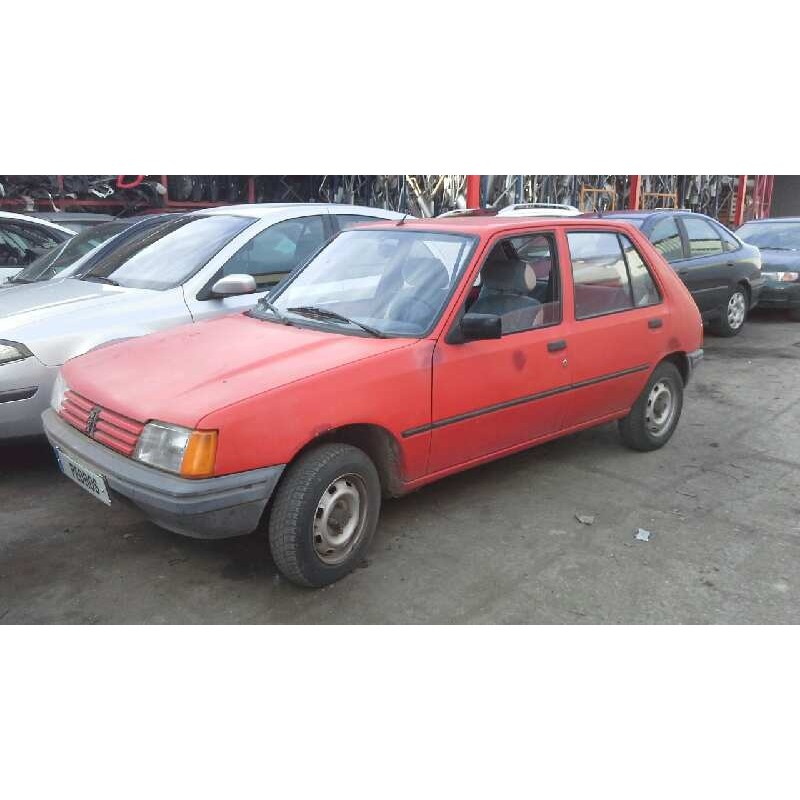 peugeot 205 berlina del año 1987