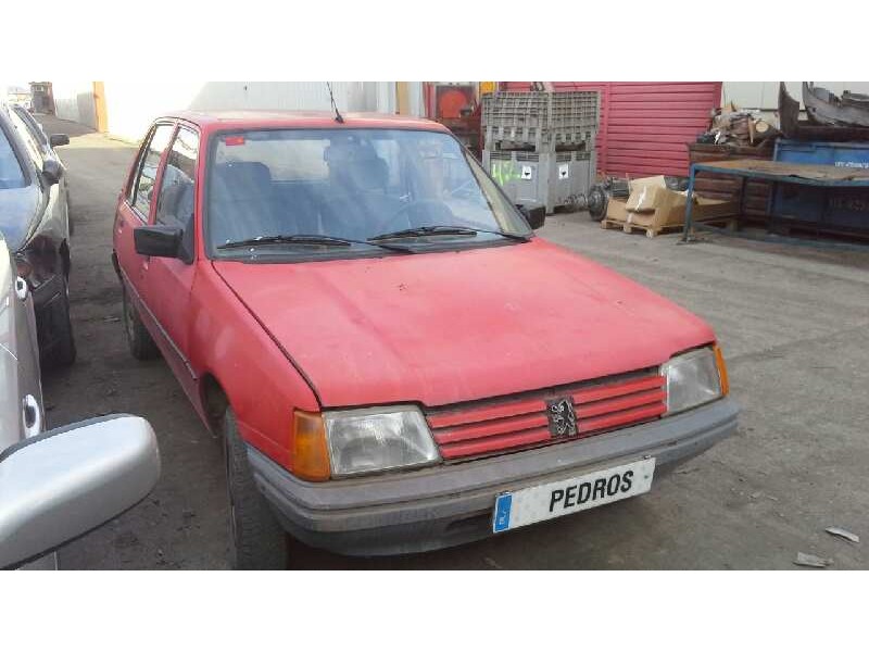 peugeot 205 berlina del año 1987