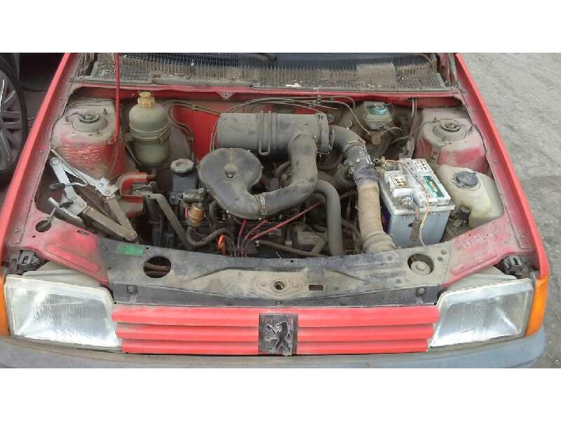 peugeot 205 berlina del año 1987