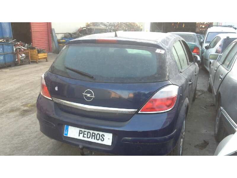 opel astra h berlina del año 2005