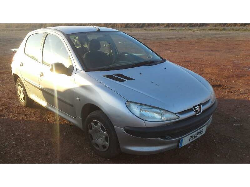 peugeot 206 berlina del año 1999