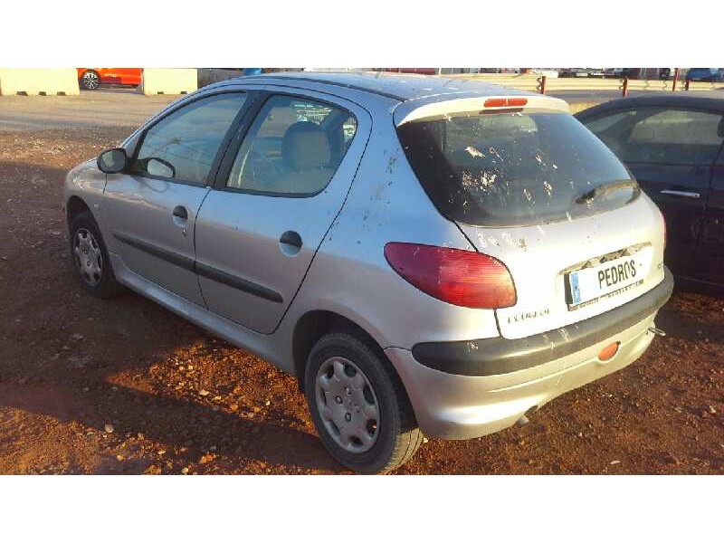 peugeot 206 berlina del año 1999