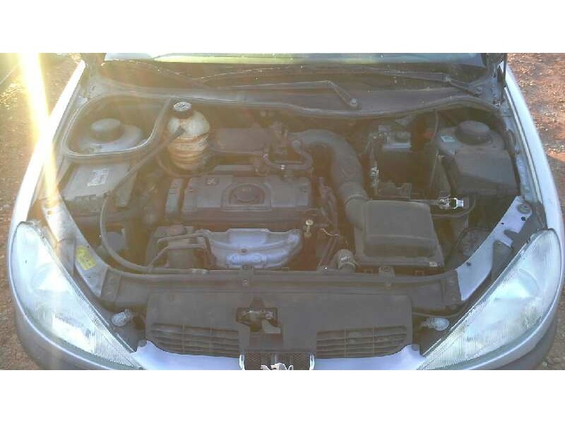 peugeot 206 berlina del año 1999