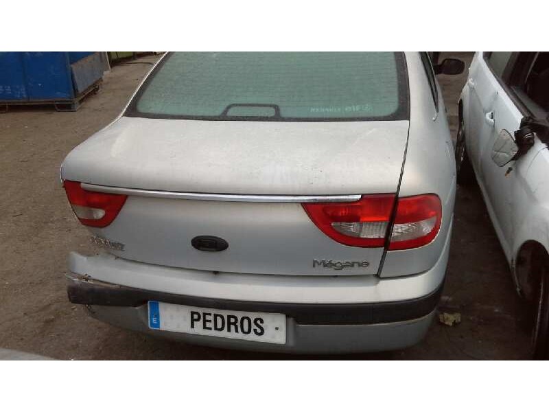 renault megane i classic (la0) del año 2000