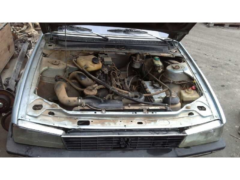 peugeot 505 berlina del año 1983