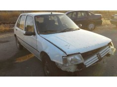 peugeot 205 berlina del año 1995 2