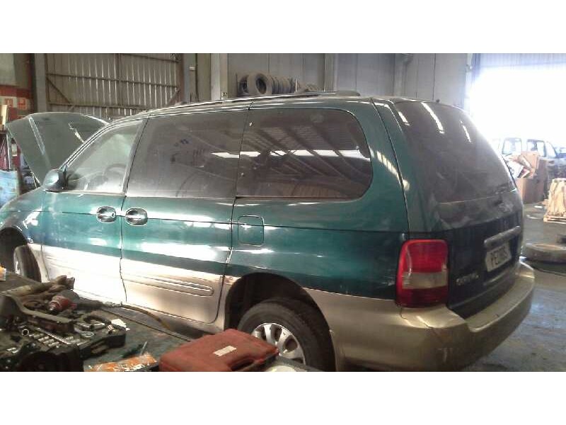 kia carnival ii del año 2003