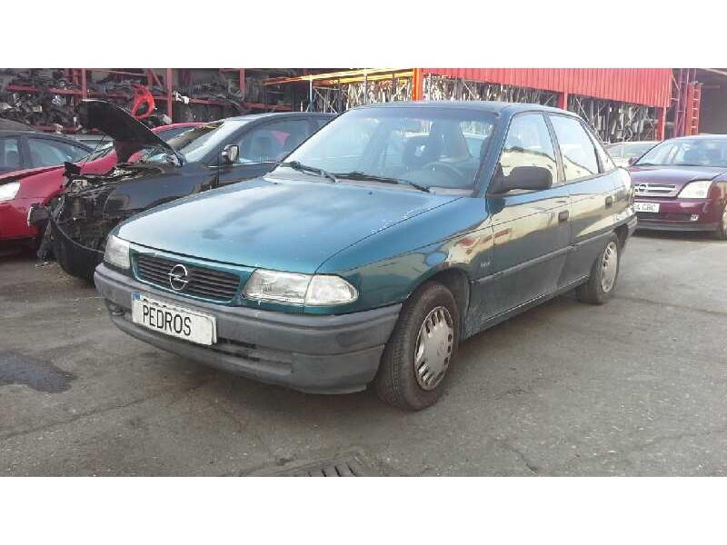 opel astra f berlina del año 1997