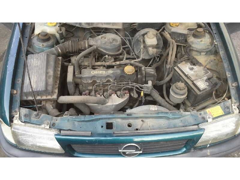 opel astra f berlina del año 1997