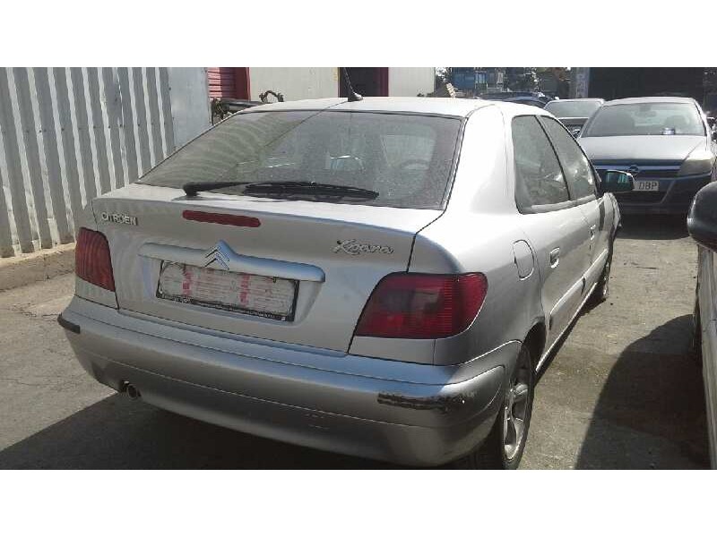 citroen xsara berlina del año 2001