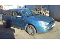 ford focus berlina (cak) del año 2000