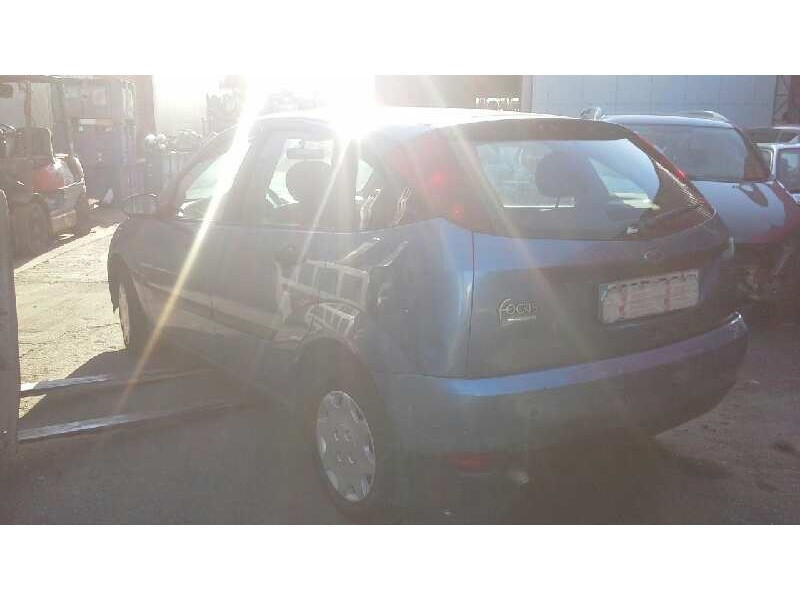 ford focus berlina (cak) del año 2000