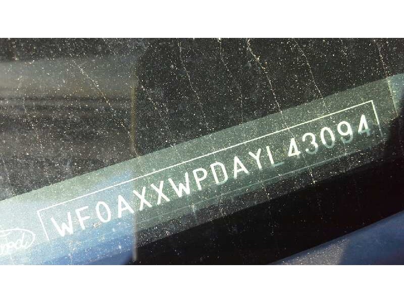 ford focus berlina (cak) del año 2000