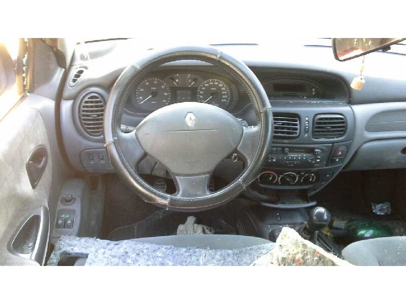 renault megane i fase 2 classic (la..) del año 1999