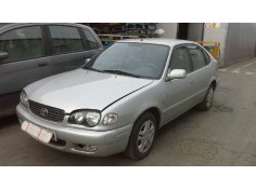 toyota corolla (e11) del año 2000