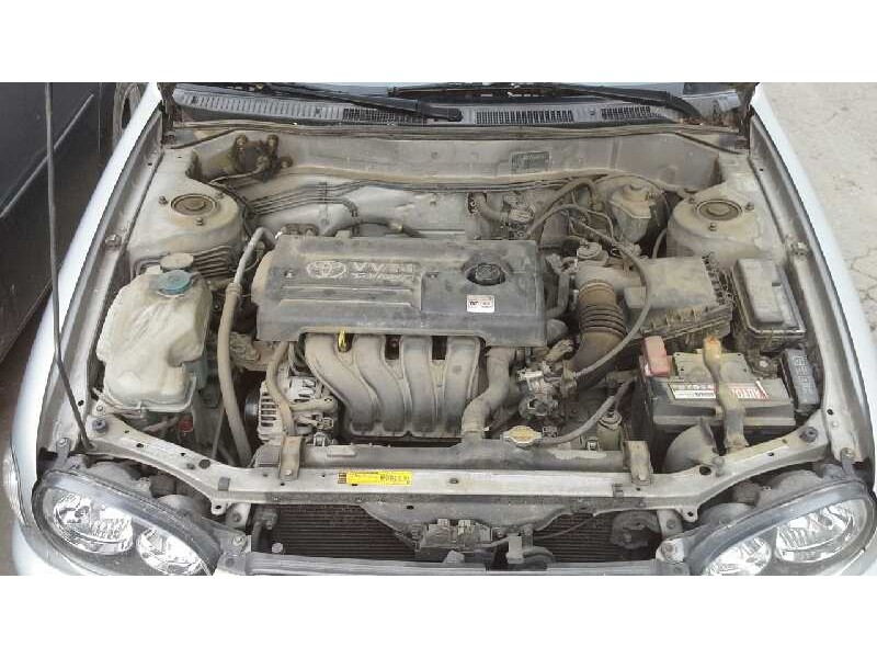 toyota corolla (e11) del año 2000