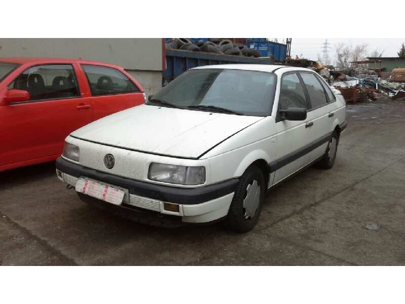 volkswagen passat berlina (312) del año 1989