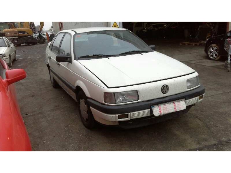 volkswagen passat berlina (312) del año 1989