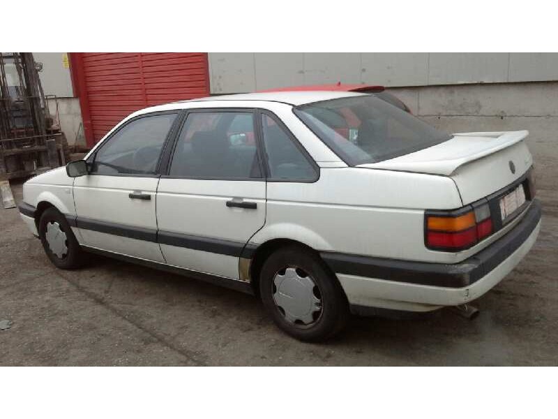 volkswagen passat berlina (312) del año 1989