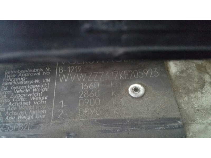 volkswagen passat berlina (312) del año 1989