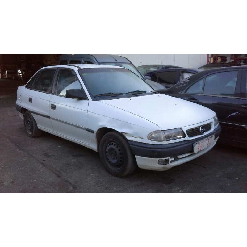 opel astra f berlina del año 1994