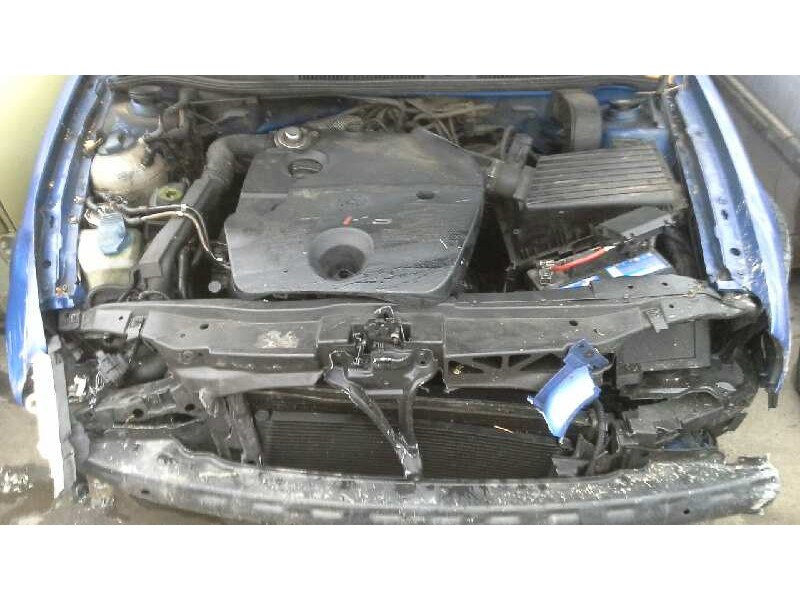 volkswagen golf iv berlina (1j1) del año 2002